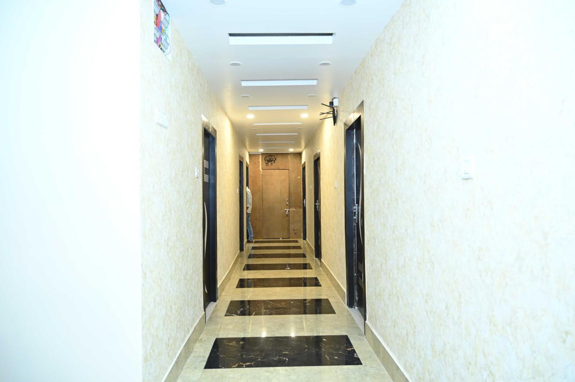 Super Hotel O Glance Inn Патна Экстерьер фото
